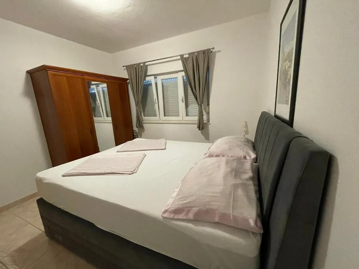 Apartments Mavarcica Trogir Croatia
