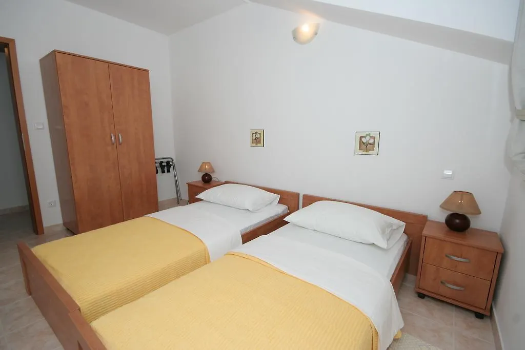 Apartments Mavarcica Trogir